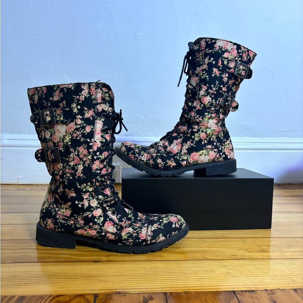 Vintage Pink Floral Black Lace Up Boots